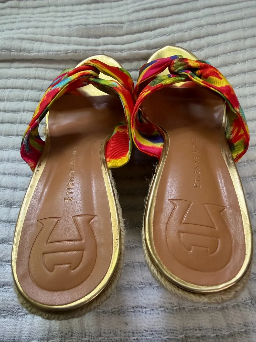 Etienne Aigner E-Krista Watercolor Twist Espadrille Wedge Sandals Gold | 7.5M